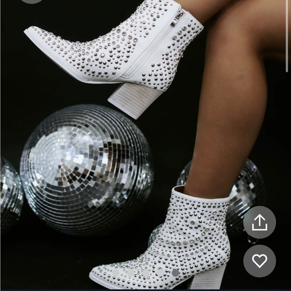 White Studded booties. Size 7.